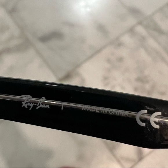 Autjentic Ray-ban Frames - Picture 5 of 6